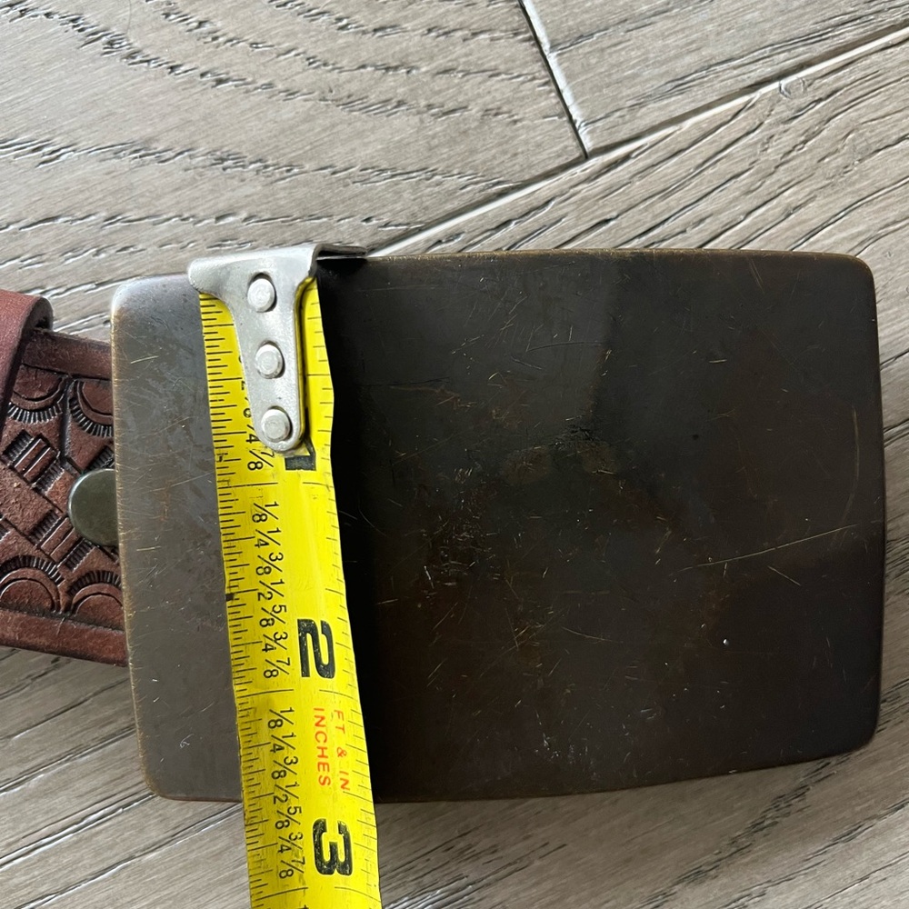Fossil Tooled Brown Leather Belt with Dark Metal Buckle - Picture 9 of 10